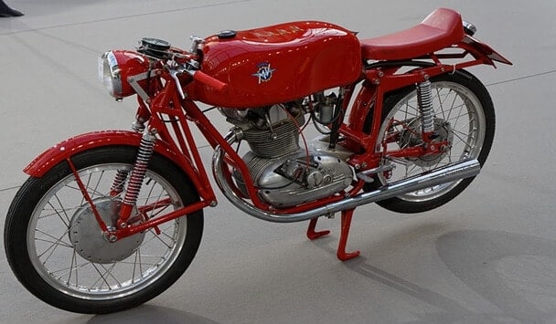 1955-MV-Agusta-175-CSS-The-Boom-of-the-1950s-agv-sport