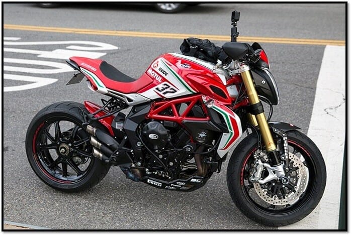 Dragster-2014-Rising-from-the-ashes-1992-to-date-agv-sport