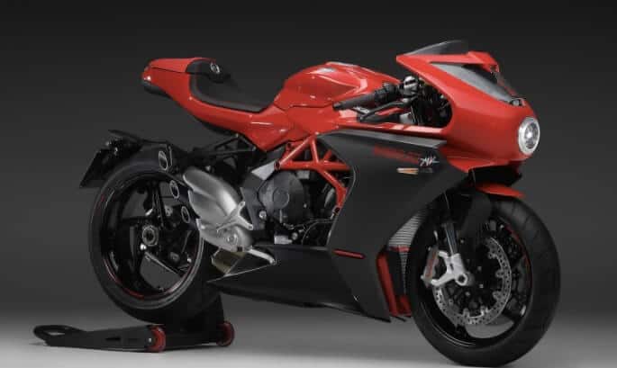 Supervelove-Ottocento-Rising-from-the-ashes-1992-to-date-agv-sport