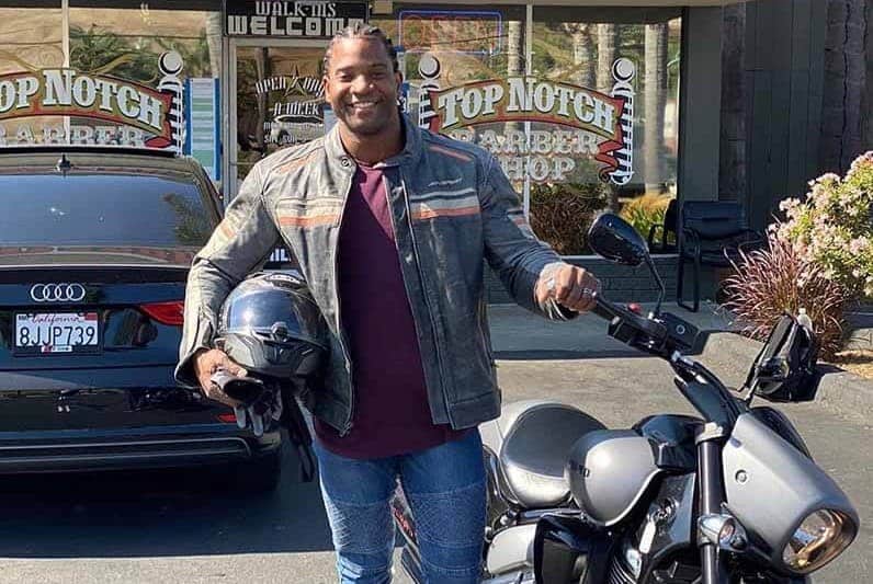 Do Leather Motorcycle Jackets Stretch? The 5 Best Ways To Make It Fit Great! How-to-Stretch-your-Motorcycle-Leather-Jacket-Using-Heat-agv-sport