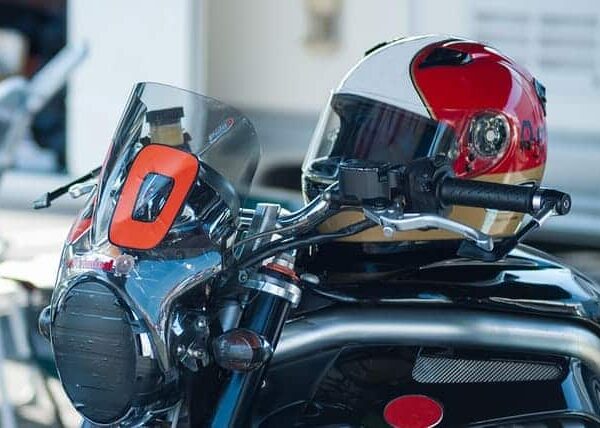 Motorcycle-Helmet-Warning-Requirements-agv-sport