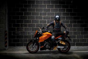 How-Does-Motorcycle-Body-Armor-Work-agvsport(1)