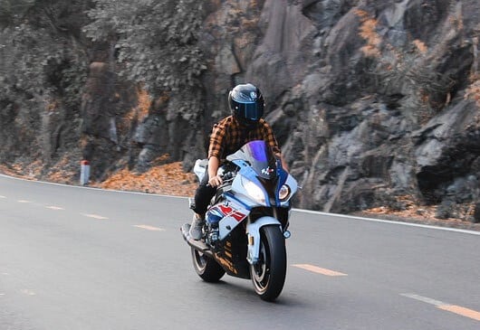 How-riding-a-motorcycle-can-damage-your-hearing-agvsport