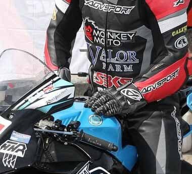 Short-Cuff-Vs-Gauntlet-Motorcycle-Gloves-agvsport