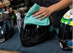 What Can I Use to Clean a Full-Face Motorcycle Helmet? What-to-use-to-clean-a-full-face-motorcycle-helmet-and-how-to-clean-it-agv-sport