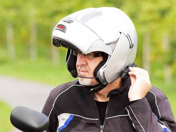 5 Best Motorcycle Helmet Bluetooth Headsets For Music