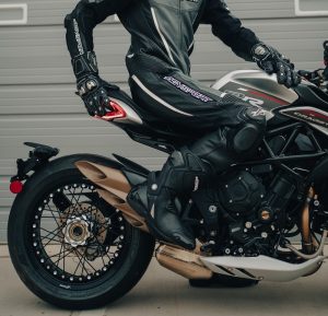 Cheapest Ways to Keep Your Feet Warm on a Motorcycle Best Boots