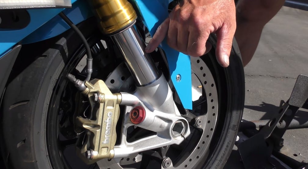 Inverted forks came around in the 80s and improved the torsional stiffness while reducing the torsional force experienced in the fork bridge. Whether on-road or off-road, the shocks prevent dust from damaging the tubes.