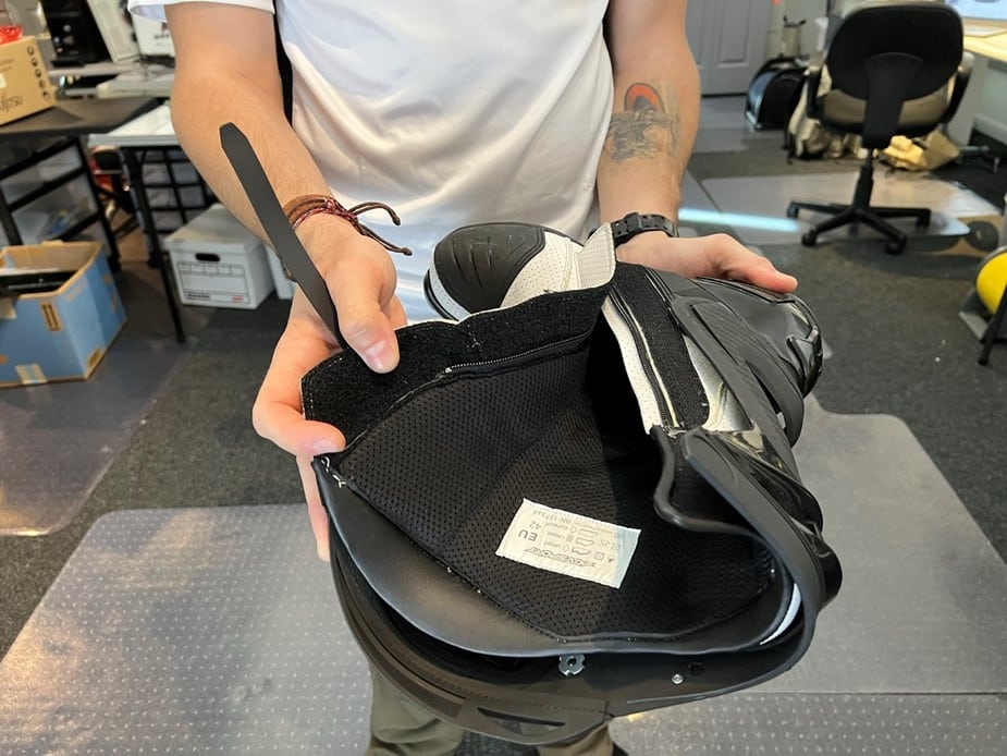 Do You Need Tall Motorcycle Boots? Explore the Pros and Cons A layered construction, with each layer serving to protect the foot from impact and abrasion.