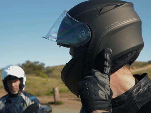 Sena Impulse vs. Outrush R: Learn the 6 Key Differences