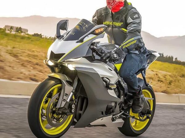 Are motorcycle tires front and rear the same?