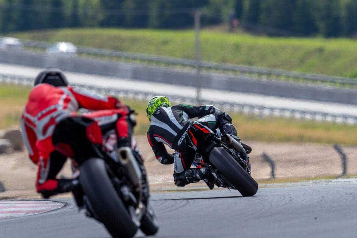 Best Motorcycle Tires for Cornering