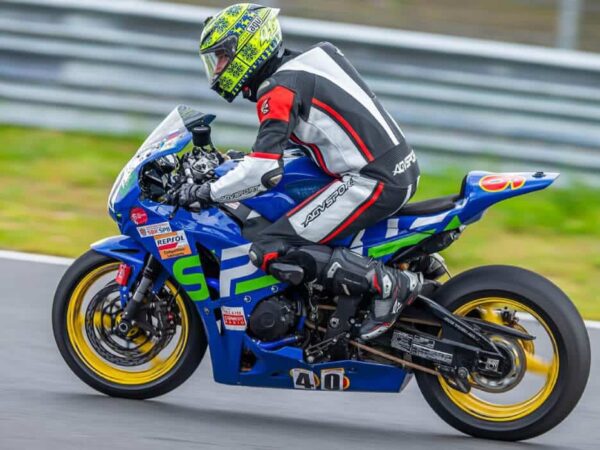 Motorcycle Downshifting 101: How to Rev Match and Shift Smoothly