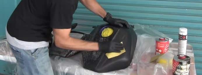  Clean the Motorcycle Before Painting It