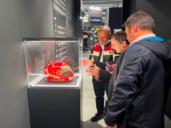 4-agv-x1-airsystem_6763