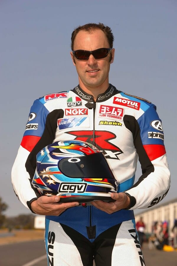 Choosing the Right Fit for Your Motorcycle Race Suit: Race Fit vs. Comfort Fit australia-shawn-giles (3)